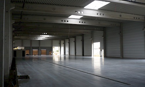 Blick in die Halle der Produktionsstätte für airpop®-Verarbeitung
